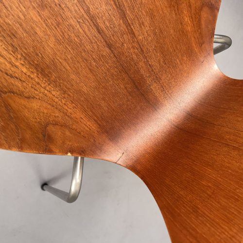 3_3107_teak_stühle_arne_jacobsen_fritz_hansen_11