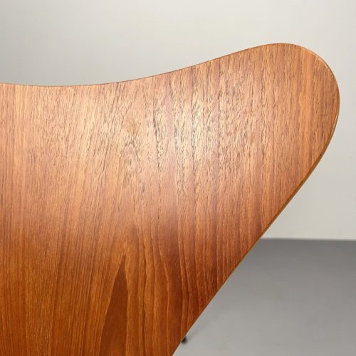 3_3107_teak_stühle_arne_jacobsen_fritz_hansen_14