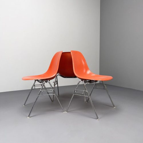 3_orange_charles_eames_fiberglas_side_chairs_stacking_base_1