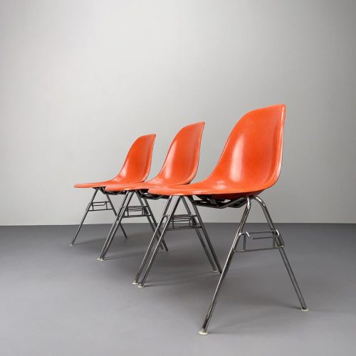 3_orange_charles_eames_fiberglas_side_chairs_stacking_base_4