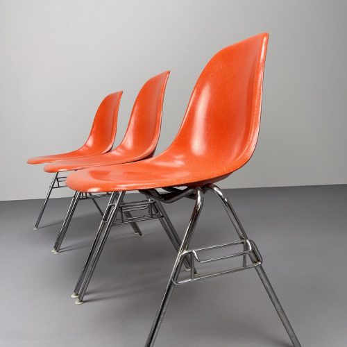 3_orange_charles_eames_fiberglas_side_chairs_stacking_base_5