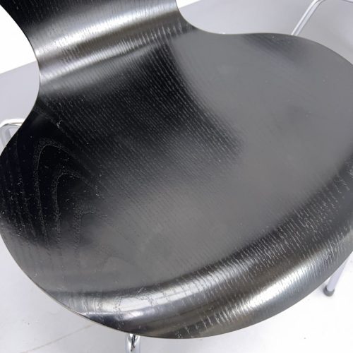 3_schwarze_3107_7er_arne_jacobsen_fritz_hansen_stühle_s_4