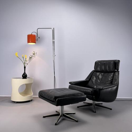 70s_ledersessel_mit_hocker_1