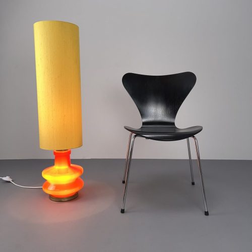 70s_stehleuchte_oranger_glasfuß_gelber_schirm_2