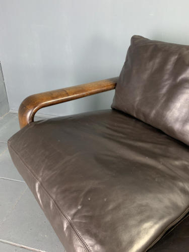 Hombre-Sofa