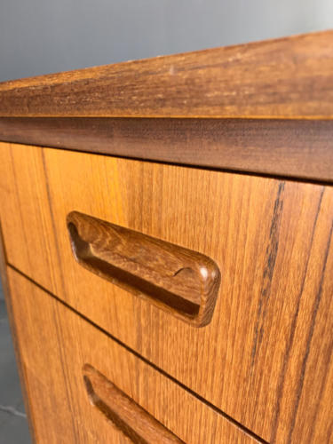 Teak-Schreibtisch