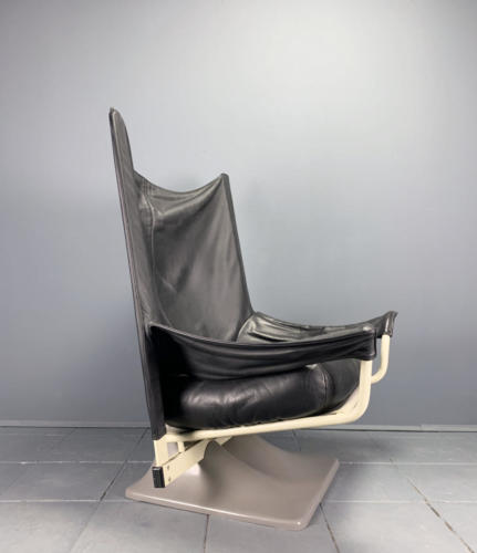 Cassina AEO-Chair