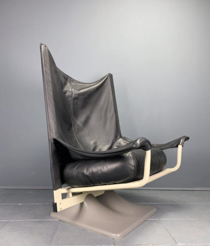 Cassina AEO-Chair