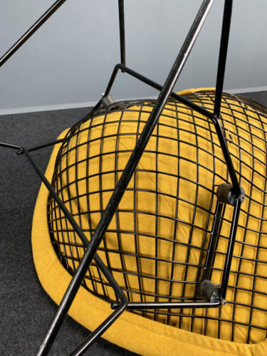 Bertoia Bird Chair