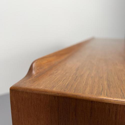 arne_vodder_os29_triennale_sibast_sideboard_teak_4
