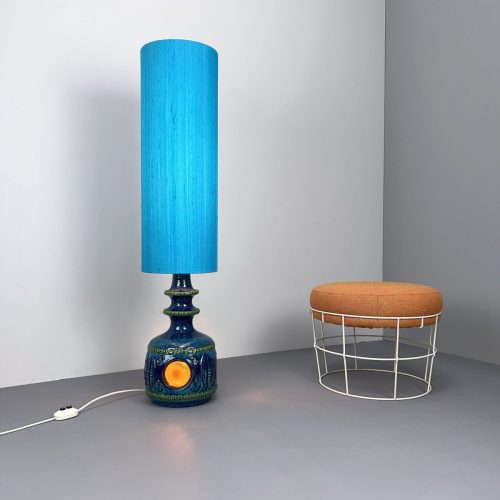 blaue_stehleuchte_bay_keramik_seidenschirm_1