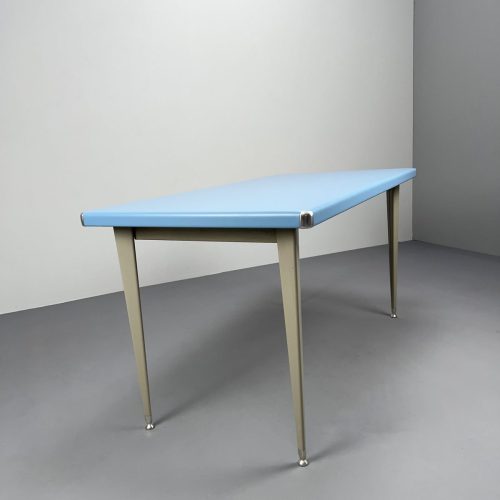 blauer_metalltisch_schreibtisch_50s_2