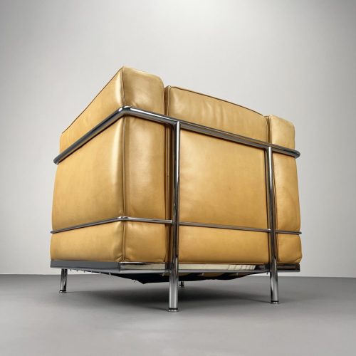 casina_lc2_sessel_le_corbusier_cognacfarben_1