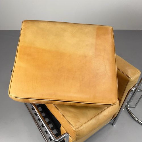 casina_lc2_sessel_le_corbusier_cognacfarben_18