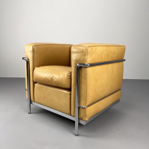 casina_lc2_sessel_le_corbusier_cognacfarben_4