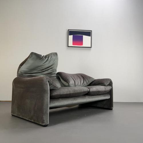 cassina_maralunga_grau_2sitzer_1