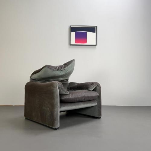 cassina_maralunga_grau_sessel_2