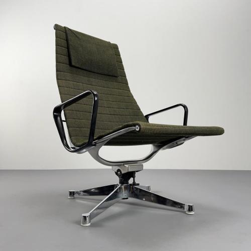 eames_alu_lounge_chair_ea124_grün_frühe_version_hocker_4
