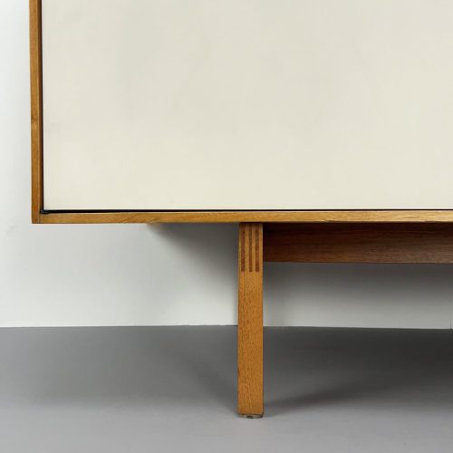 florence_knoll_international_sideboard_mod_119_16