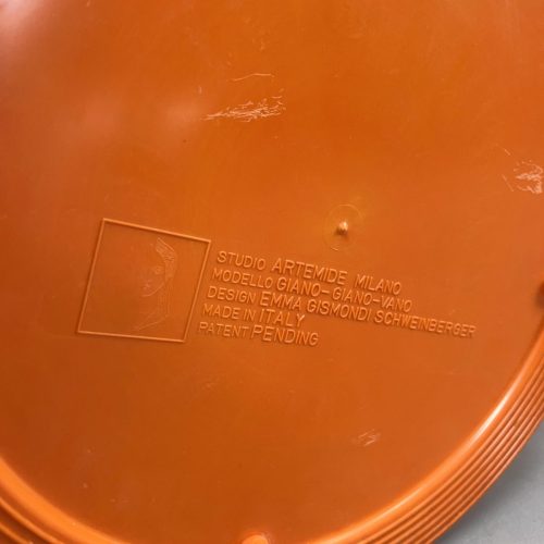 giano_emma_gismondi_schweinberger_artemide_beistelltisch_orange_70s_7