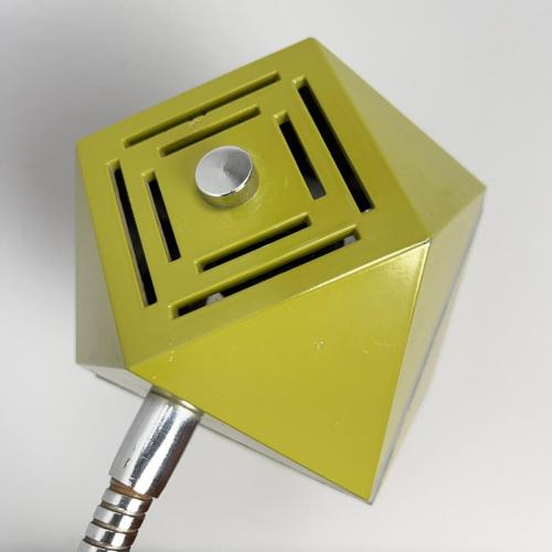 grüne_geometrische_diamant_tischleuchte_7