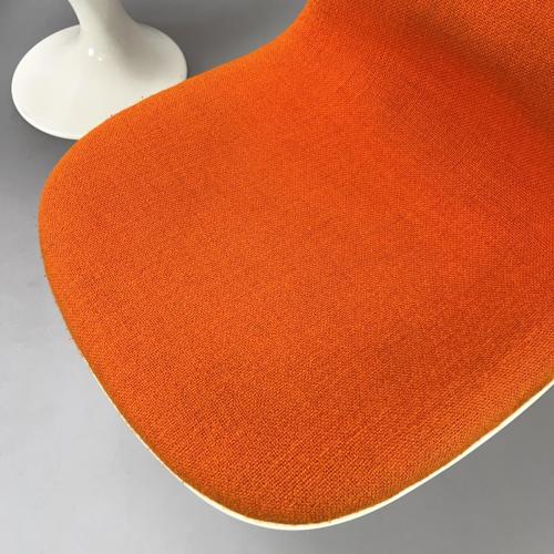 herman_miller_orbit_chairs_farner_grunder_orange_3
