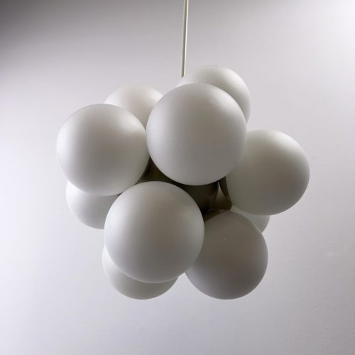 kaiser_sputnik_deckenleuchte_weiß_opalglas_3