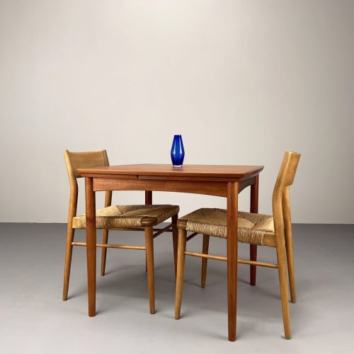 kleiner_60s_teak_esstisch_quadratisch_ausziehbar_5