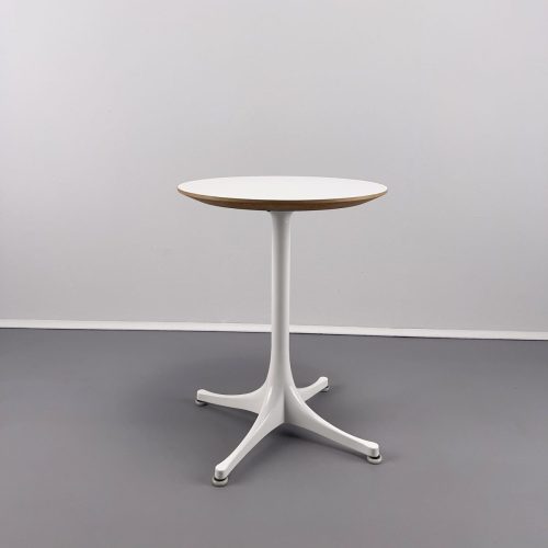 kleiner_george_nelson_beistelltisch_vitra_2.jpg