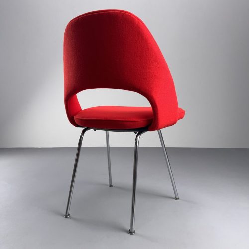 knoll_international_saarinen_mod_72_kvadrat_tonus_rot_5