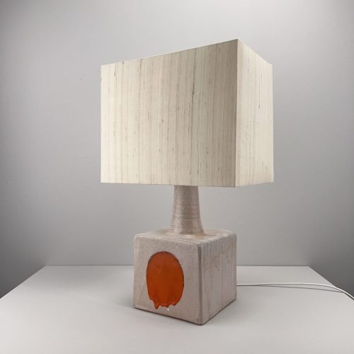 mid_century_keramik_tischleuchte_oranger_punkt_wildseide_2