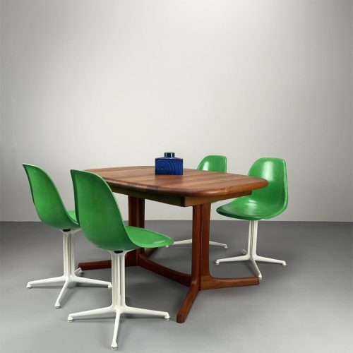 ovaler_70s_esstisch_dyrlund_teak_5