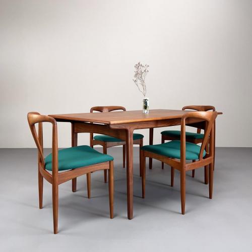 teak_stühle_johannes_andersen_uldum_grün_1