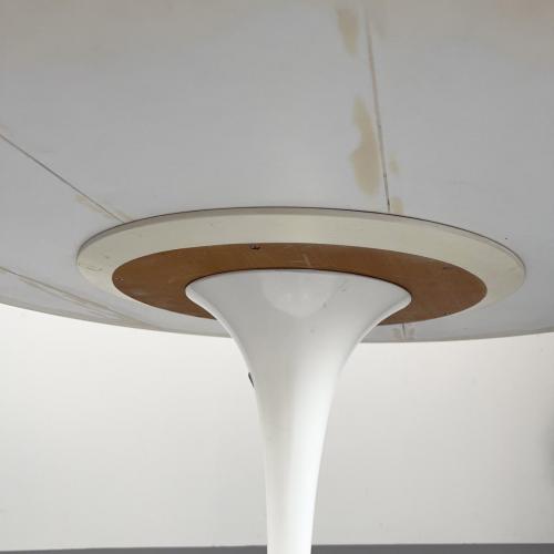 tulip_esstisch_knoll_international_eero_saarinen_9
