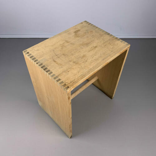 ulmer_hocker_4