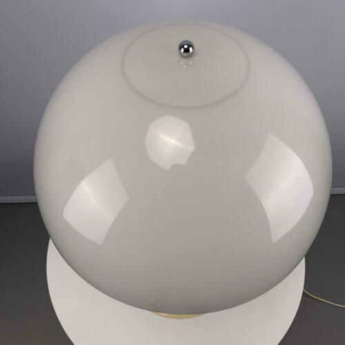 verner_panton_panthella_tischleuchte_8