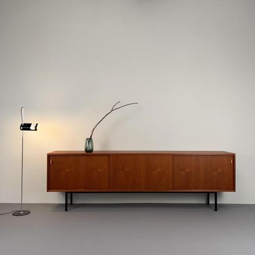 xxl_teak_sideboard_leather_handles_7